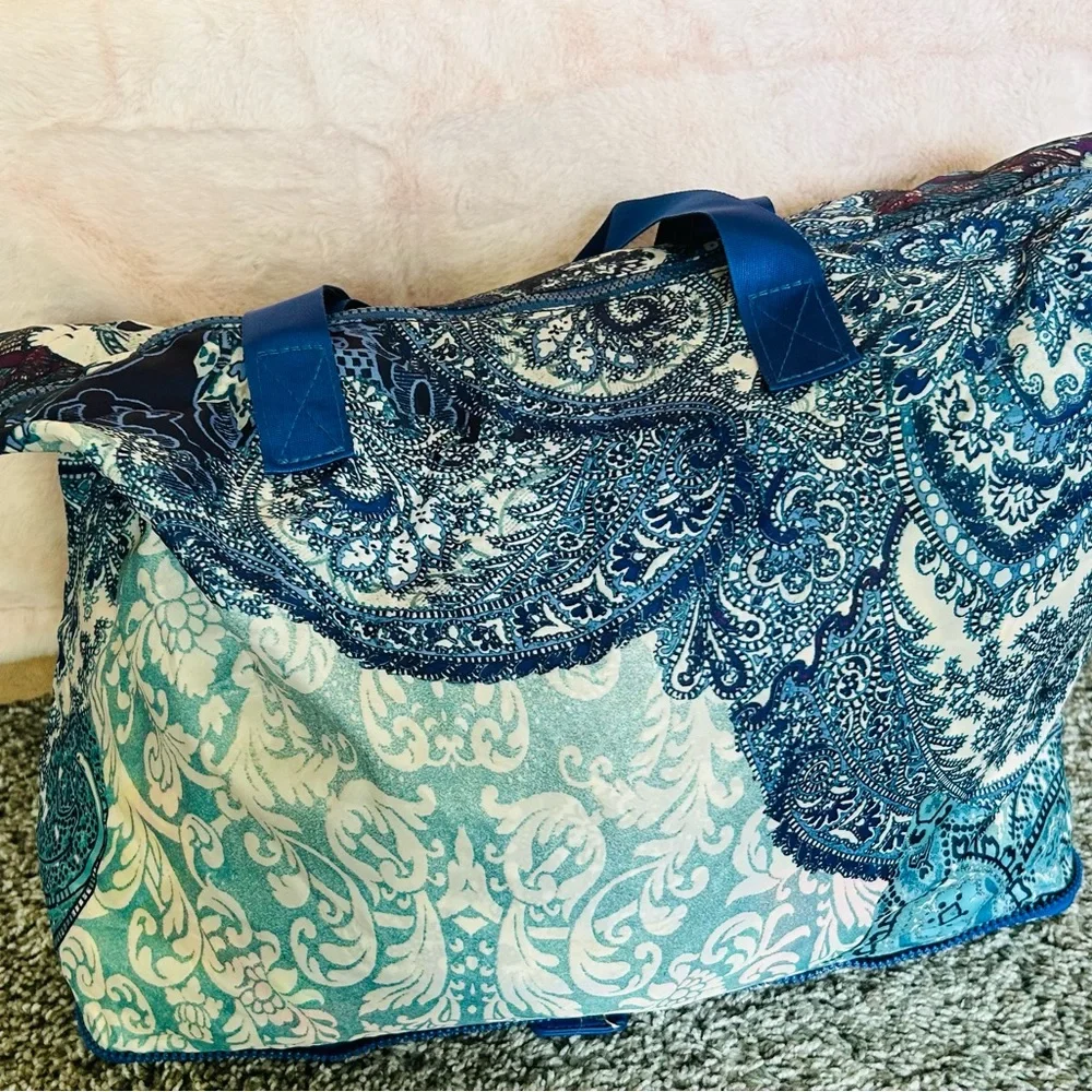 Chico’s Women’s Blue Paisley Colorful Foldable Zip Shopping Tote